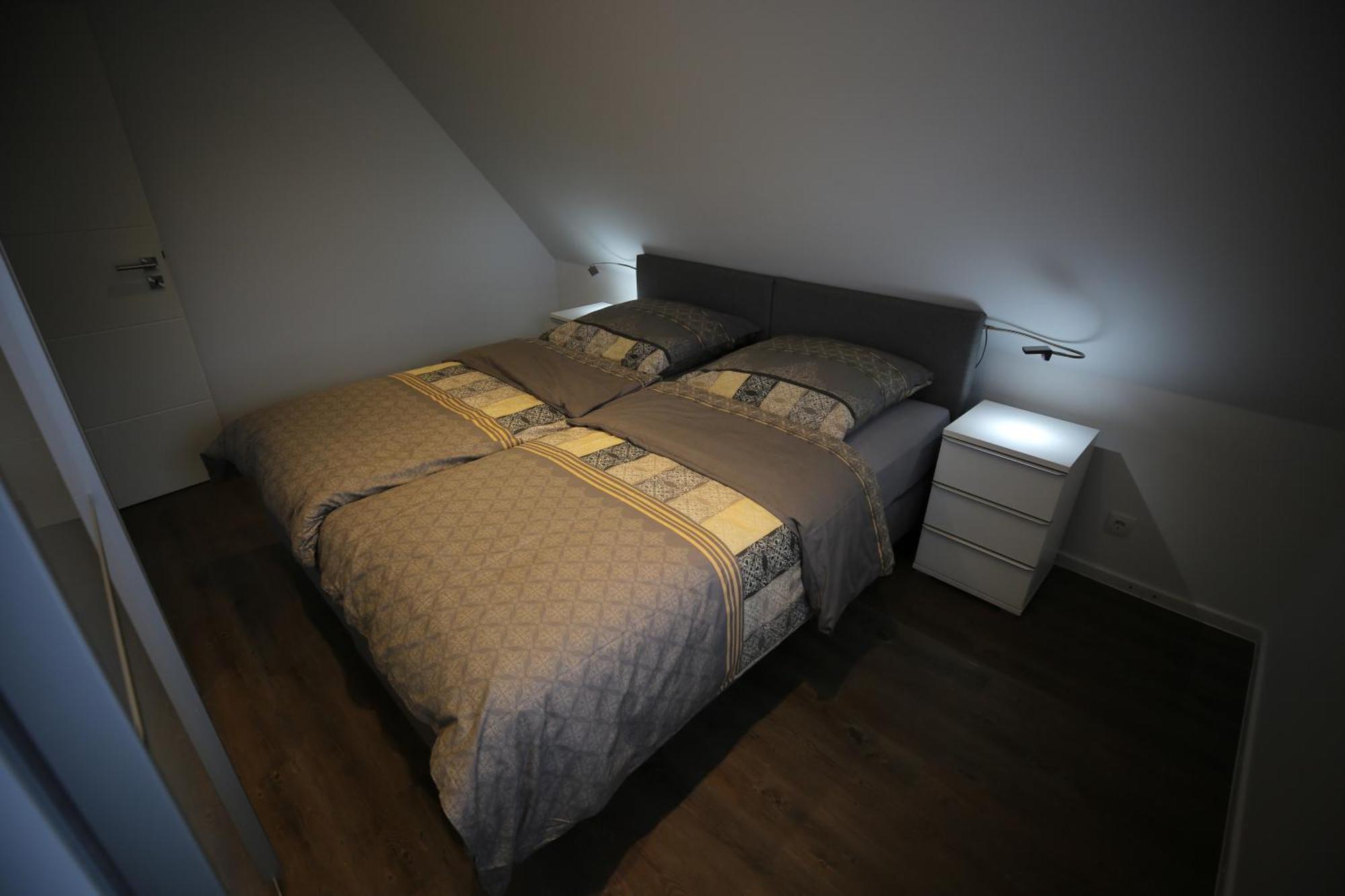 Eine Sehr Gemuetliche Dachgeschoss Ferienwohnung Ihlow  Εξωτερικό φωτογραφία