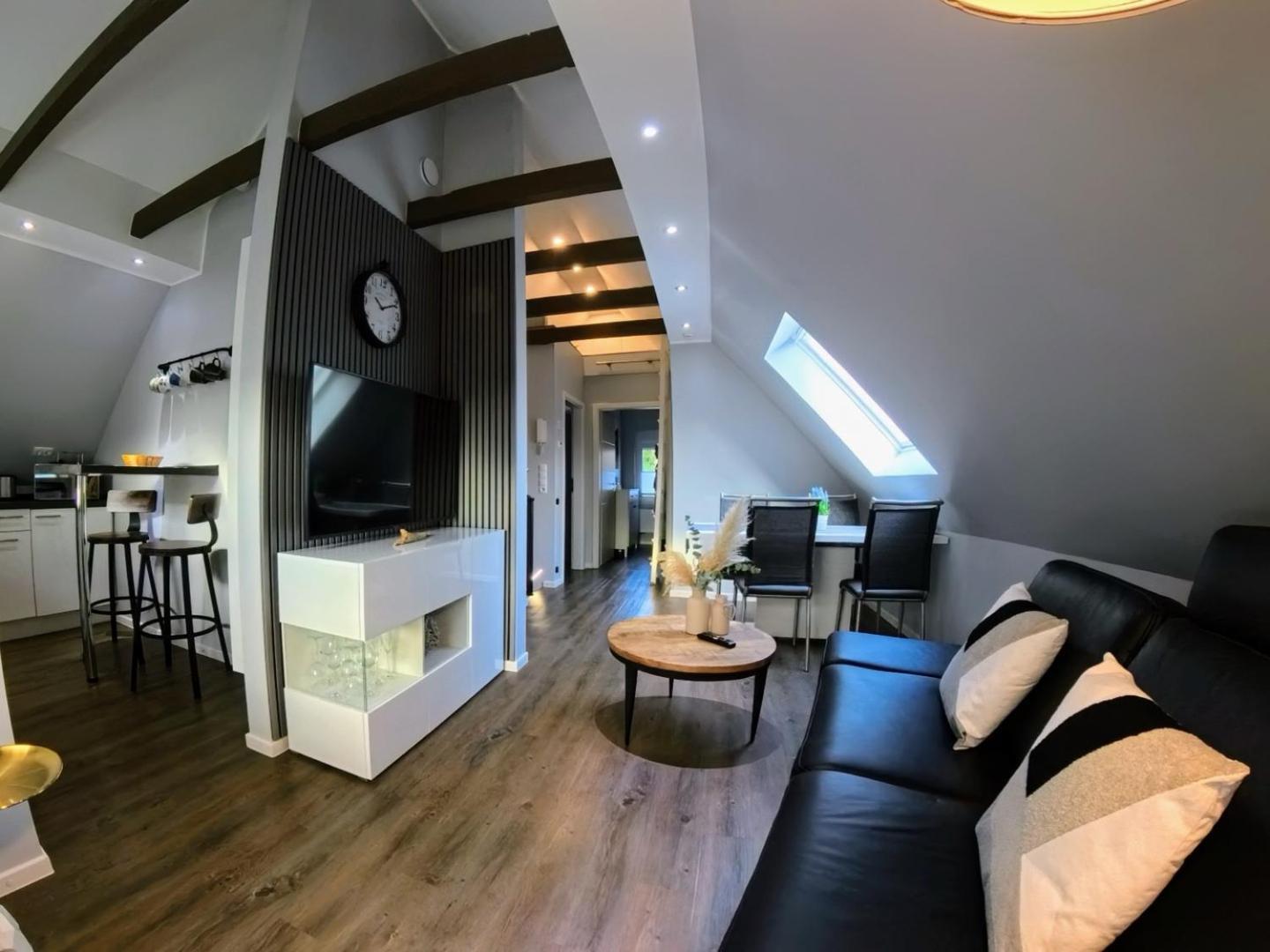 Eine Sehr Gemuetliche Dachgeschoss Ferienwohnung Ihlow  Εξωτερικό φωτογραφία